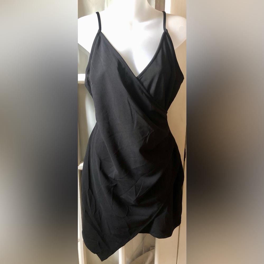 women’s black spaghetti strap side ruched mini dress in size xxl